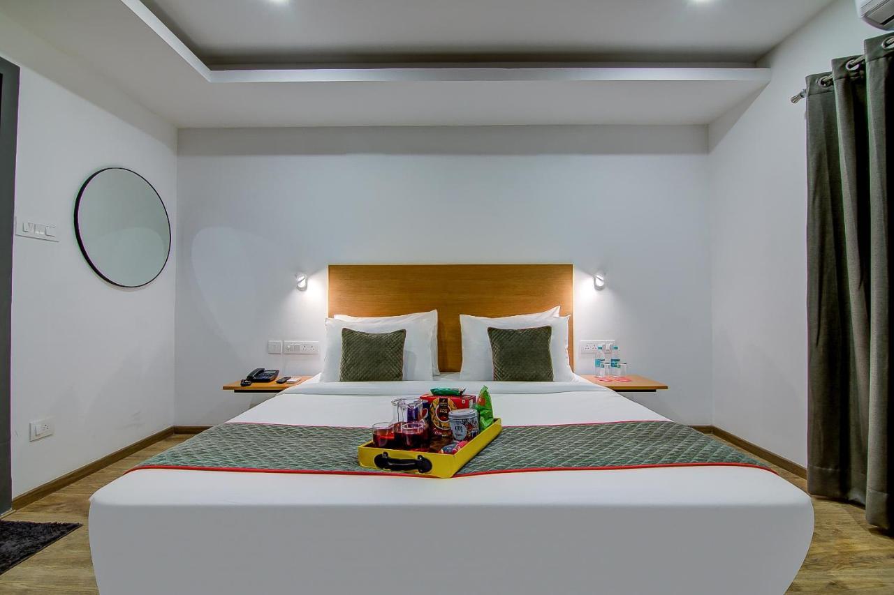 Oyo Townhouse 034 -Halcyon Hitech City Road Haïdarabad Extérieur photo