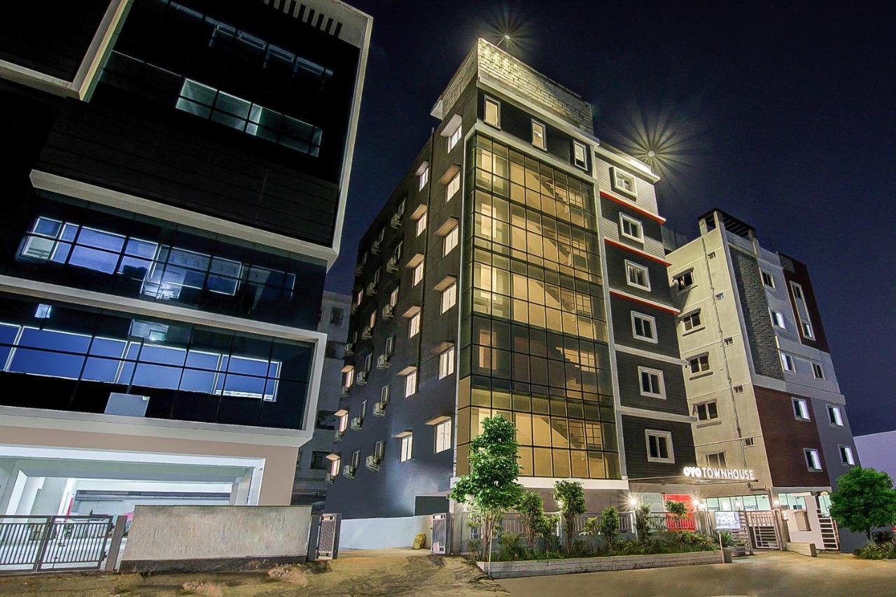 Oyo Townhouse 034 -Halcyon Hitech City Road Haïdarabad Extérieur photo