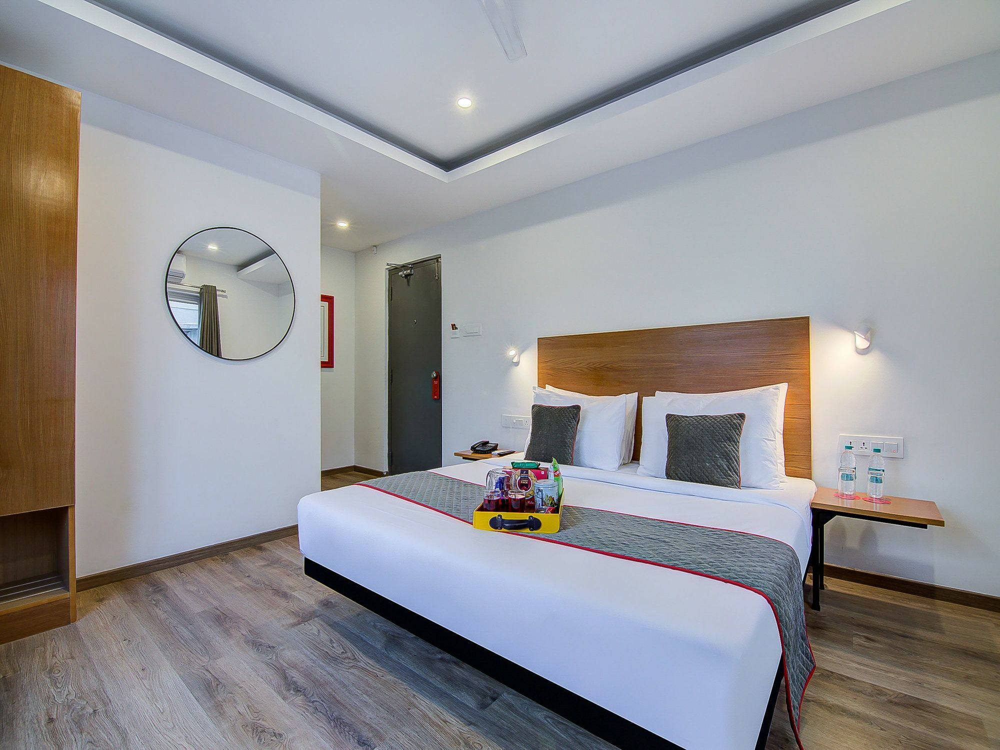 Oyo Townhouse 034 -Halcyon Hitech City Road Haïdarabad Extérieur photo