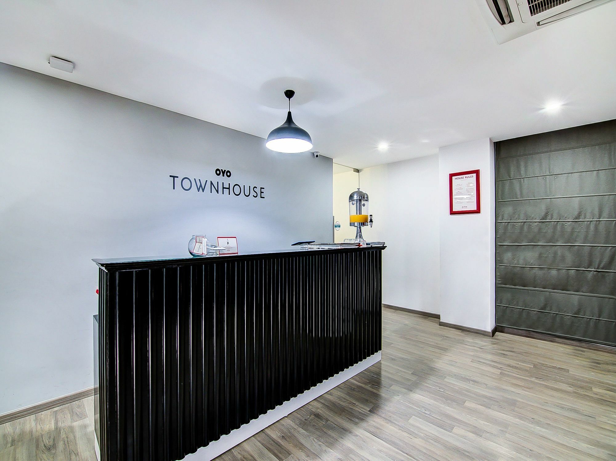 Oyo Townhouse 034 -Halcyon Hitech City Road Haïdarabad Extérieur photo