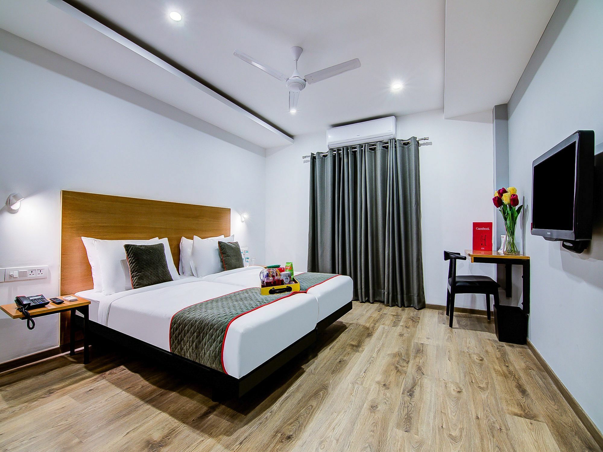 Oyo Townhouse 034 -Halcyon Hitech City Road Haïdarabad Extérieur photo